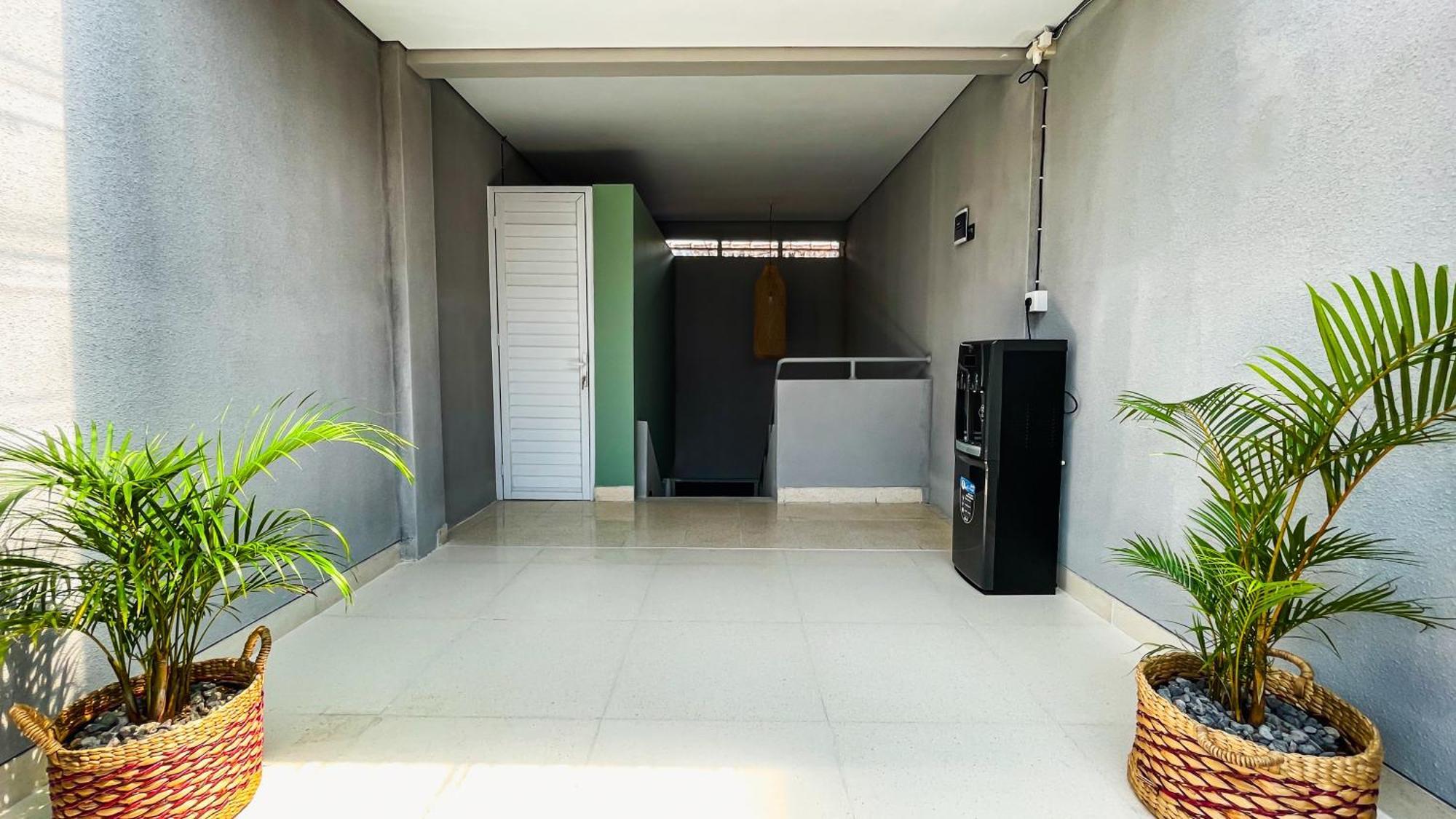 Fx Stay & Coffee Yogyakarta Exterior photo